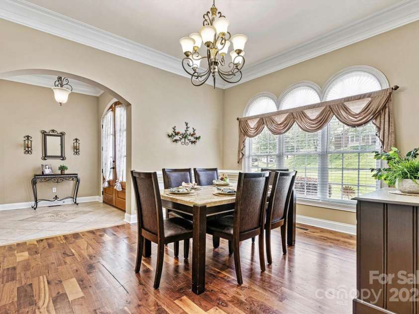 1616 Indian Springs Drive, Conover, NC 28613.  MLS# CAR4268711, YatesRealty ID 21899. Dining/Foyer View