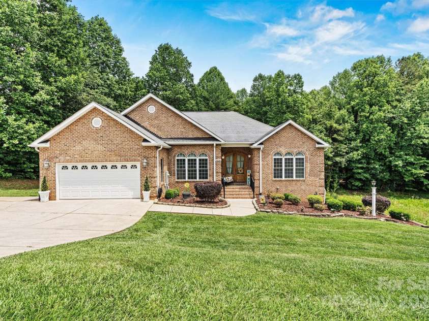 1616 Indian Springs Drive, Conover, NC 28613.  MLS# CAR4268711, YatesRealty ID 21899. Focused Front /Drive View