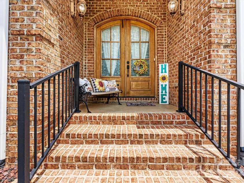 1616 Indian Springs Drive, Conover, NC 28613.  MLS# CAR4268711, YatesRealty ID 21899. Focused Front Entry View