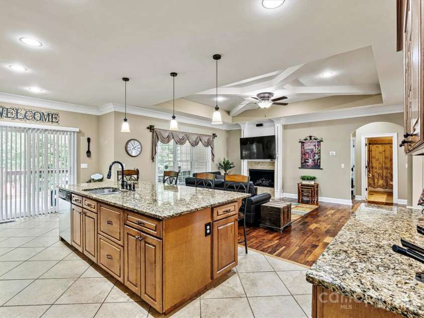 1616 Indian Springs Drive, Conover, NC 28613.  MLS# CAR4268711, YatesRealty ID 21899. Kitchen/Living Room View