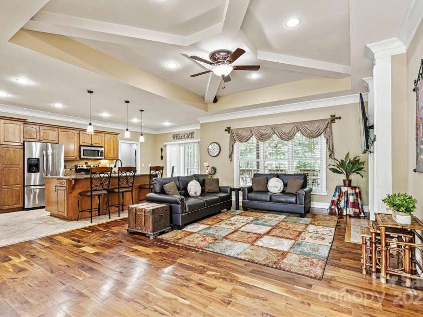 1616 Indian Springs Drive, Conover, NC 28613.  MLS# CAR4268711, YatesRealty ID 21899. Open Concept Living/Kitchen View