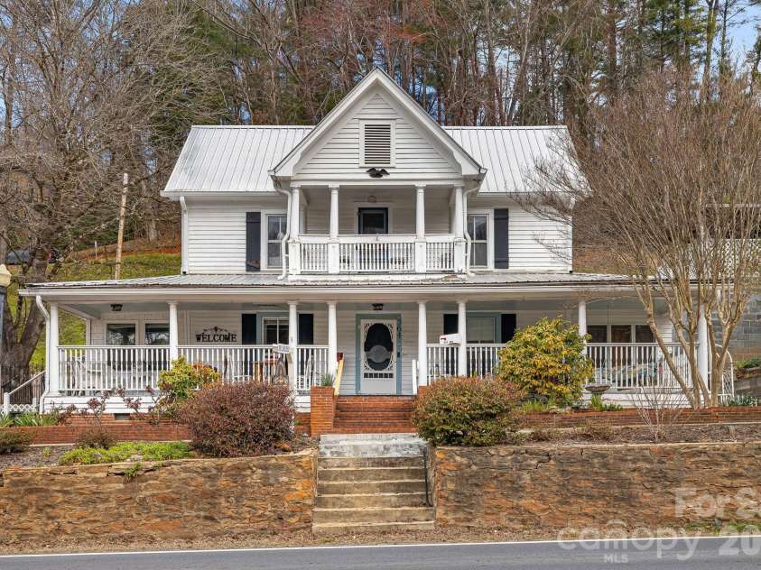 364 Haywood Road, Dillsboro, NC 28725.  MLS# CAR4351756, YatesRealty ID 21899. 