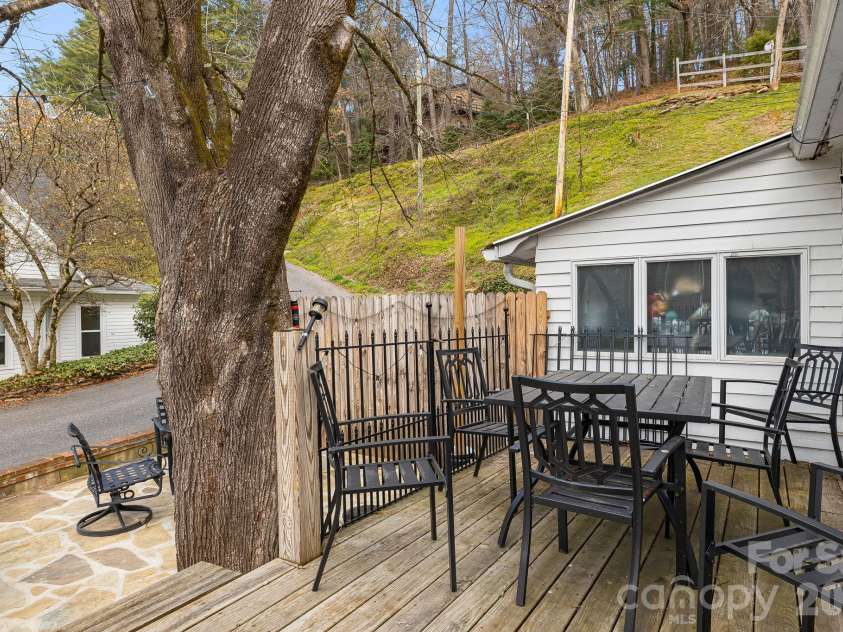 364 Haywood Road, Dillsboro, NC 28725.  MLS# CAR4351756, YatesRealty ID 21899. 