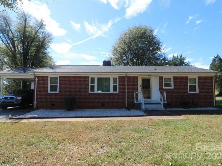 1260 US 221 Highway, Rutherfordton, NC 28139.  MLS# CAR4314402, YatesRealty ID 219. 