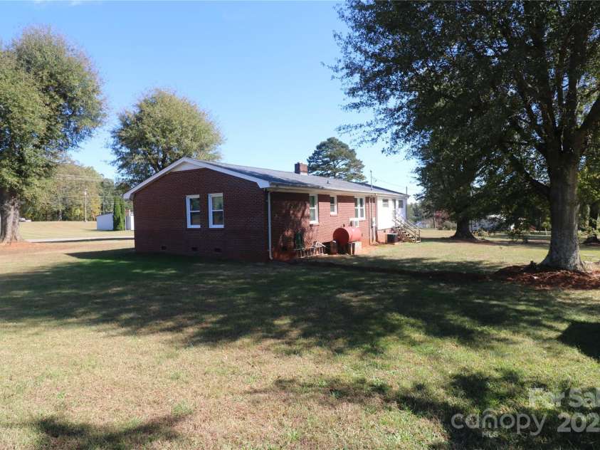 1260 US 221 Highway, Rutherfordton, NC 28139.  MLS# CAR4314402, YatesRealty ID 219. 