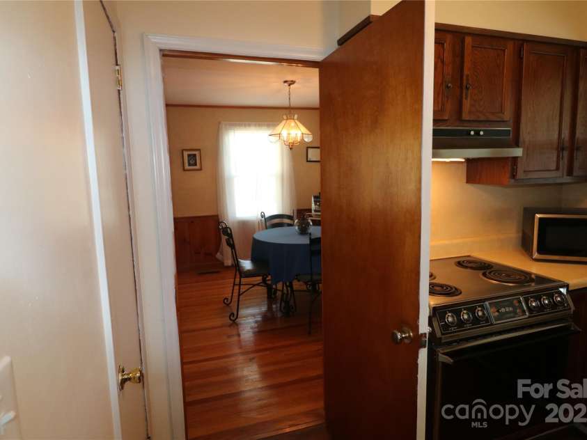 1260 US 221 Highway, Rutherfordton, NC 28139.  MLS# CAR4314402, YatesRealty ID 219. 