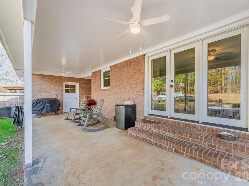 1212 Rowan Mills Road, Salisbury, NC 28147.  MLS# CAR4325486, YatesRealty ID 21900. 
