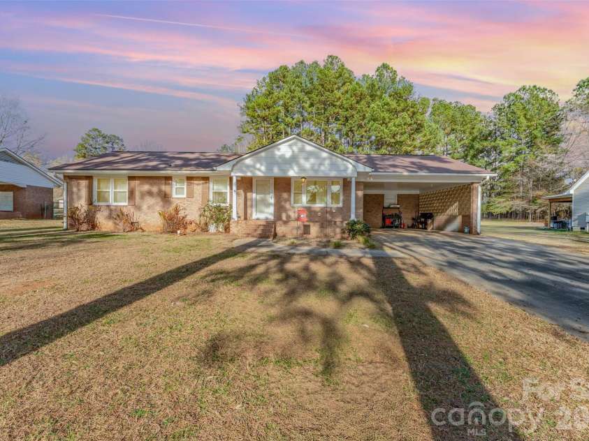 1212 Rowan Mills Road, Salisbury, NC 28147.  MLS# CAR4325486, YatesRealty ID 21900. 