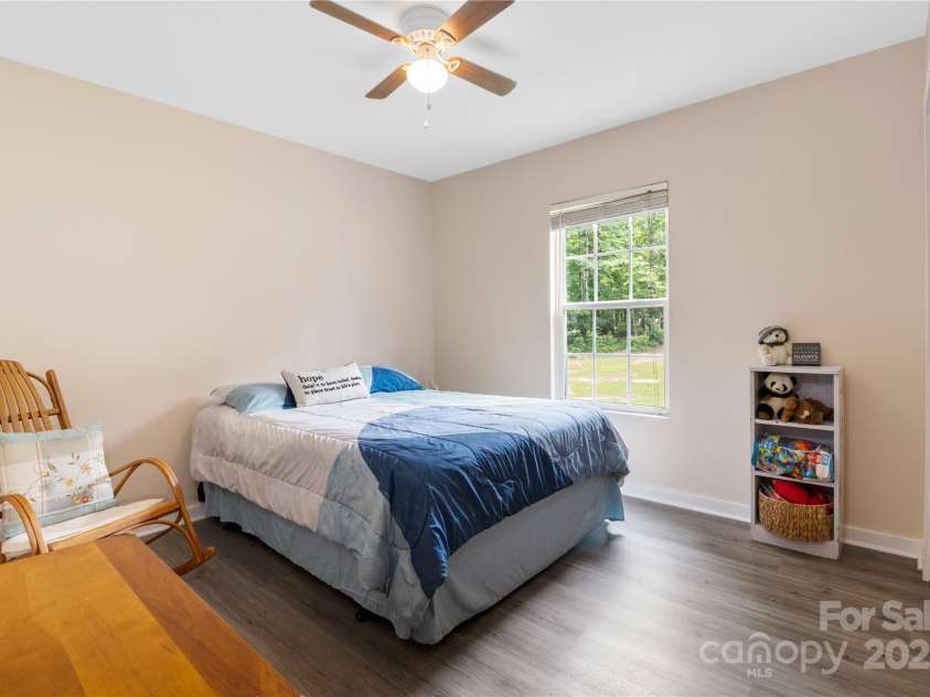 251 Vera Lane, Columbus, NC 28722.  MLS# CAR4267377, YatesRealty ID 21900. 