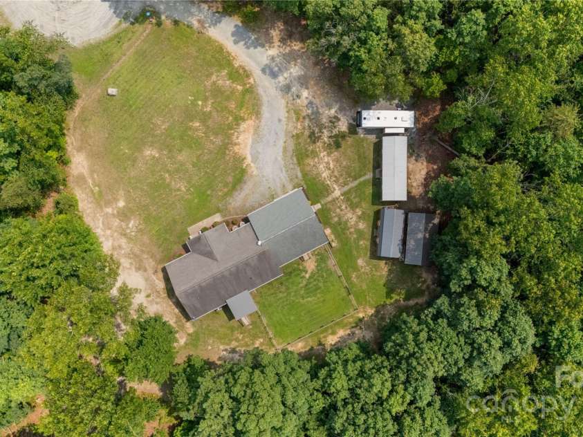 251 Vera Lane, Columbus, NC 28722.  MLS# CAR4267377, YatesRealty ID 21900. 