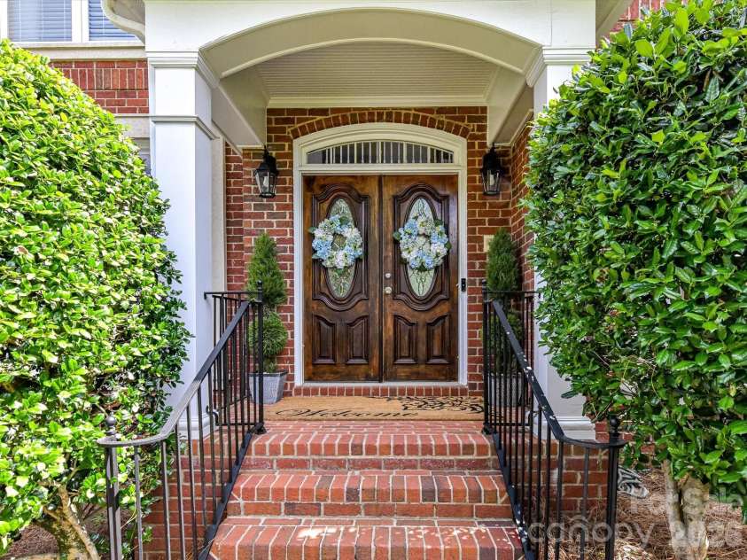 27246 Preston Place, Fort Mill, SC 29707.  MLS# CAR4372170, YatesRealty ID 21901. 