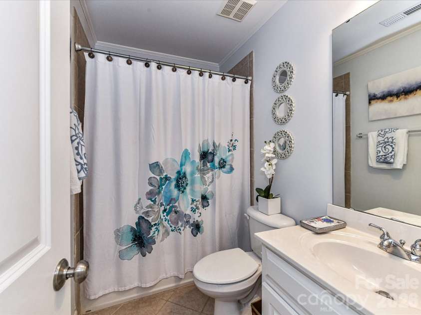 27246 Preston Place, Fort Mill, SC 29707.  MLS# CAR4372170, YatesRealty ID 21901. 