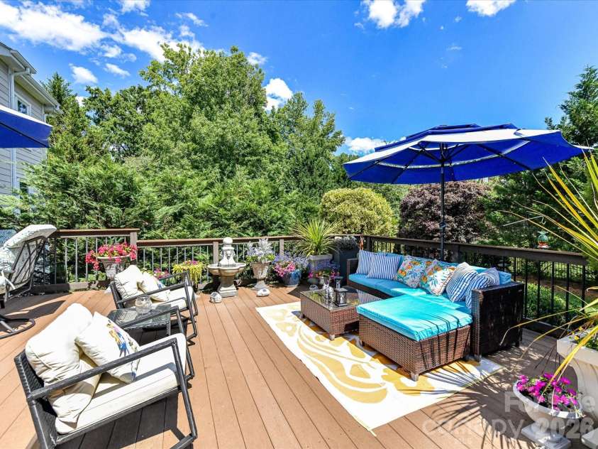 27246 Preston Place, Fort Mill, SC 29707.  MLS# CAR4372170, YatesRealty ID 21901. Oversized, three-tier composite deck
