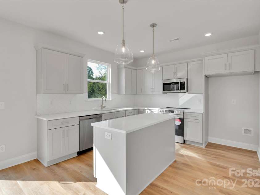 726 Lithia Inn Road, Lincolnton, NC 28092.  MLS# CAR4295169, YatesRealty ID 21901. 