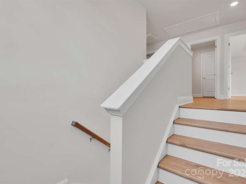 726 Lithia Inn Road, Lincolnton, NC 28092.  MLS# CAR4295169, YatesRealty ID 21901. 