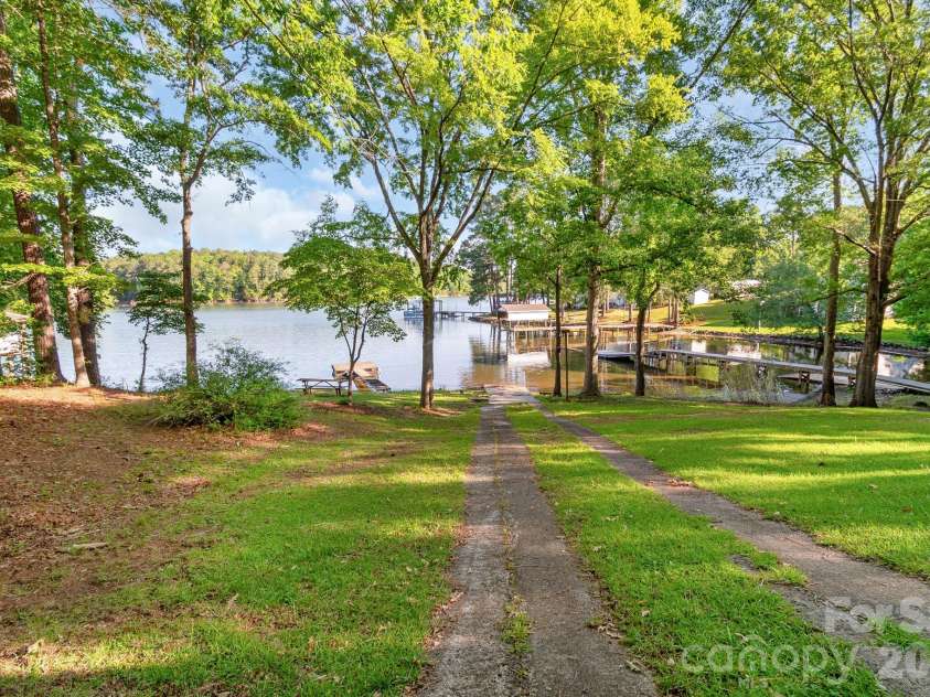 2208 Singleton Creek Road, Liberty Hill, SC 29074.  MLS# CAR4381671, YatesRealty ID 21904. 