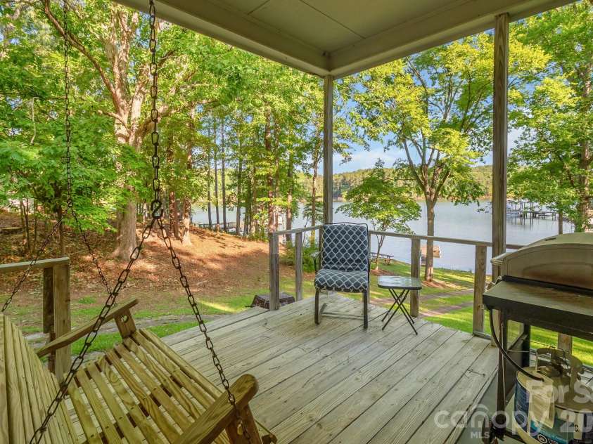 2208 Singleton Creek Road, Liberty Hill, SC 29074.  MLS# CAR4381671, YatesRealty ID 21904. 