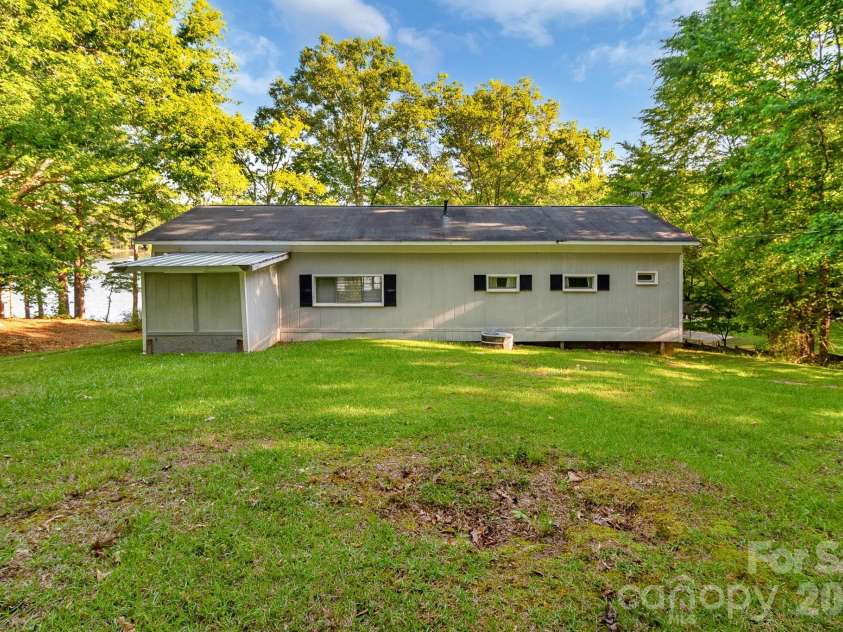 2208 Singleton Creek Road, Liberty Hill, SC 29074.  MLS# CAR4381671, YatesRealty ID 21904. 