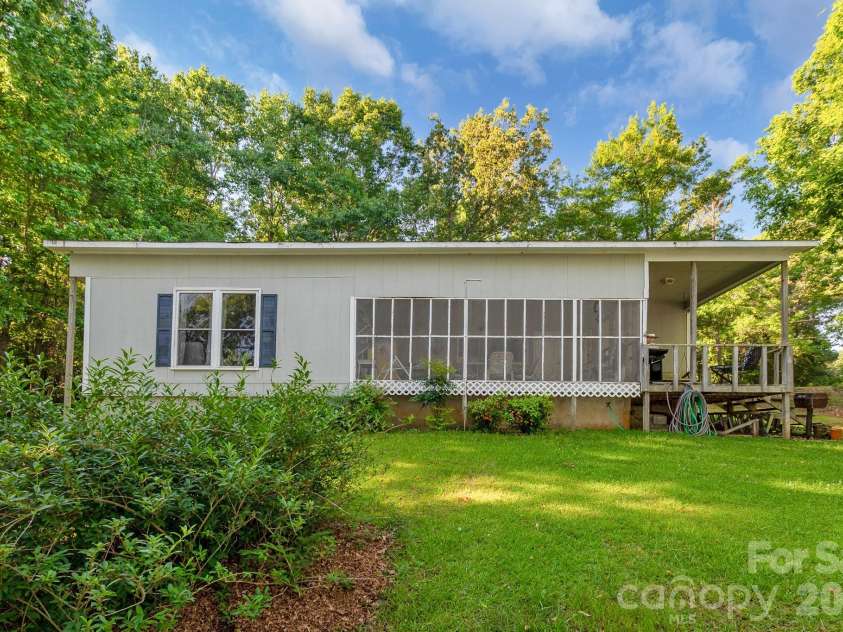 2208 Singleton Creek Road, Liberty Hill, SC 29074.  MLS# CAR4381671, YatesRealty ID 21904. 