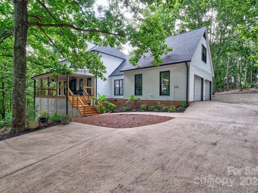 5611 Charter Oaks Lane, York, SC 29745.  MLS# CAR4261262, YatesRealty ID 21906. 