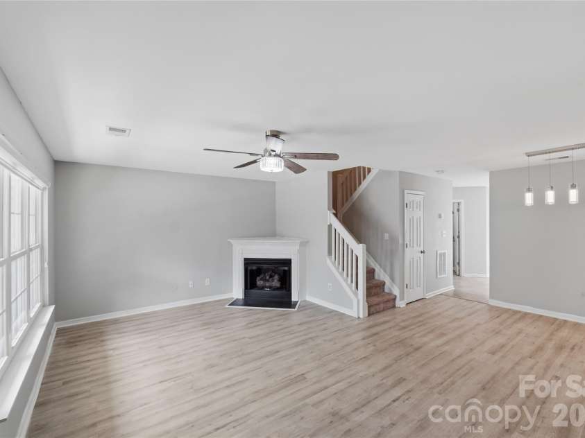 7709 Petrea Lane, Charlotte, NC 28227.  MLS# CAR4359420, YatesRealty ID 21907. 