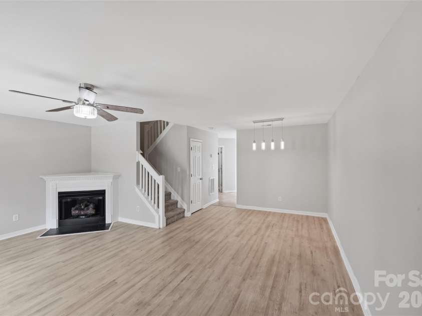 7709 Petrea Lane, Charlotte, NC 28227.  MLS# CAR4359420, YatesRealty ID 21907. 