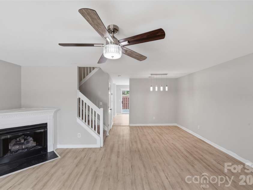 7709 Petrea Lane, Charlotte, NC 28227.  MLS# CAR4359420, YatesRealty ID 21907. 