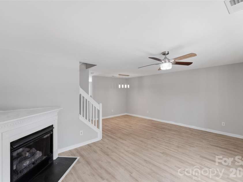 7709 Petrea Lane, Charlotte, NC 28227.  MLS# CAR4359420, YatesRealty ID 21907. 