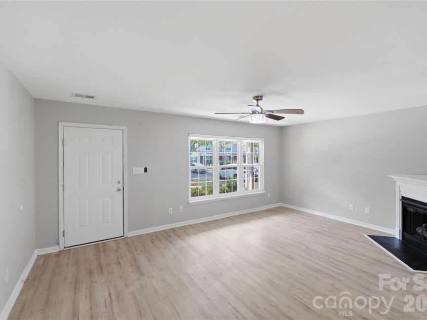 7709 Petrea Lane, Charlotte, NC 28227.  MLS# CAR4359420, YatesRealty ID 21907. 
