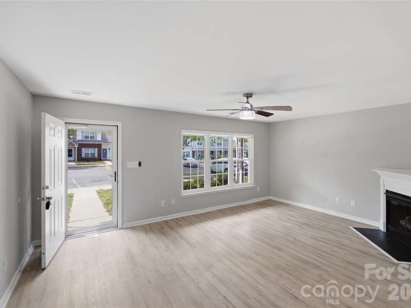 7709 Petrea Lane, Charlotte, NC 28227.  MLS# CAR4359420, YatesRealty ID 21907. 