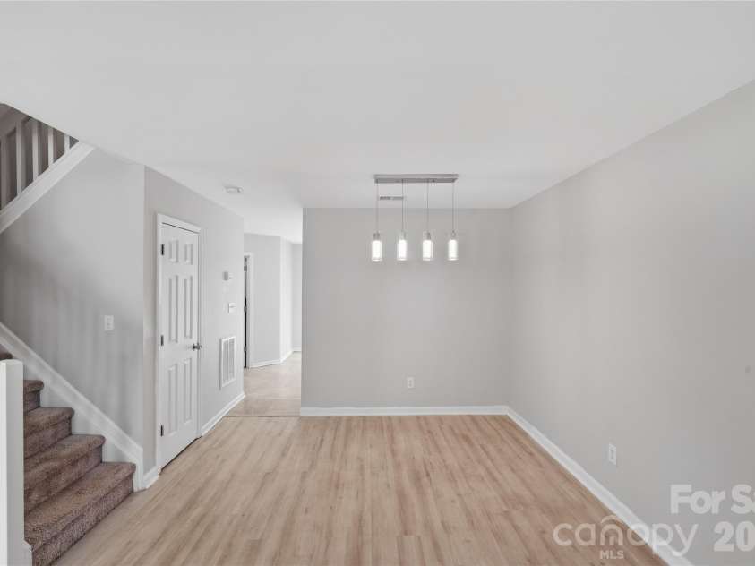 7709 Petrea Lane, Charlotte, NC 28227.  MLS# CAR4359420, YatesRealty ID 21907. 