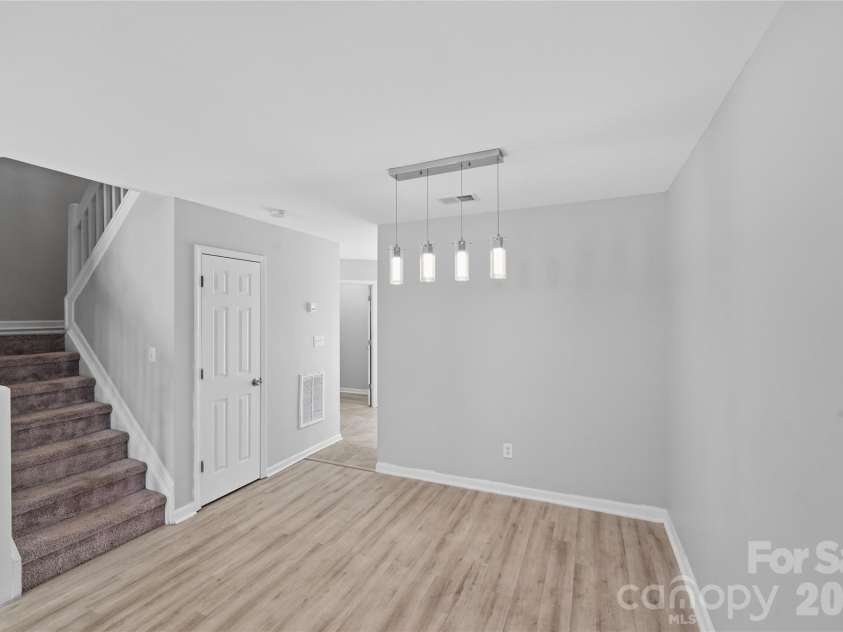 7709 Petrea Lane, Charlotte, NC 28227.  MLS# CAR4359420, YatesRealty ID 21907. 