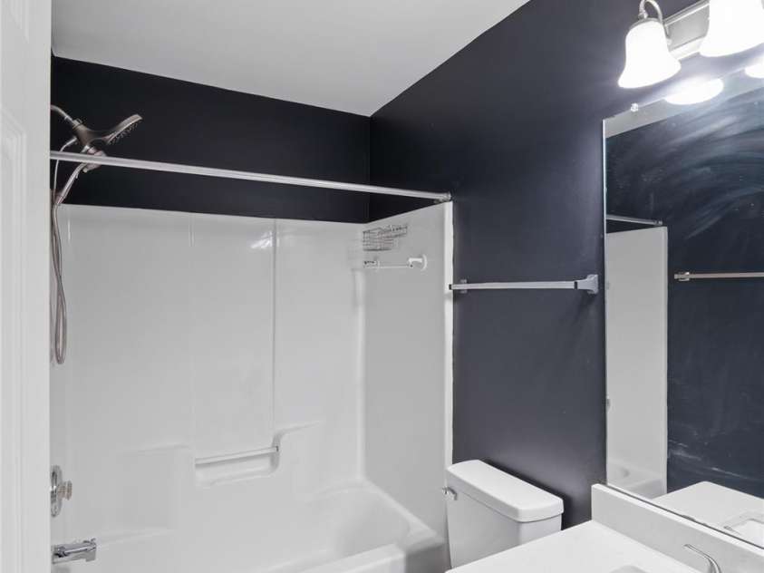 7709 Petrea Lane, Charlotte, NC 28227.  MLS# CAR4359420, YatesRealty ID 21907. 