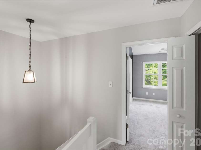 7709 Petrea Lane, Charlotte, NC 28227.  MLS# CAR4359420, YatesRealty ID 21907. 