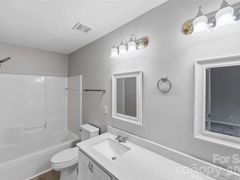 7709 Petrea Lane, Charlotte, NC 28227.  MLS# CAR4359420, YatesRealty ID 21907. 