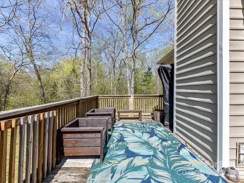 7507 Reedy Creek Road, Charlotte, NC 28215.  MLS# CAR4233019, YatesRealty ID 21908. Rear Deck