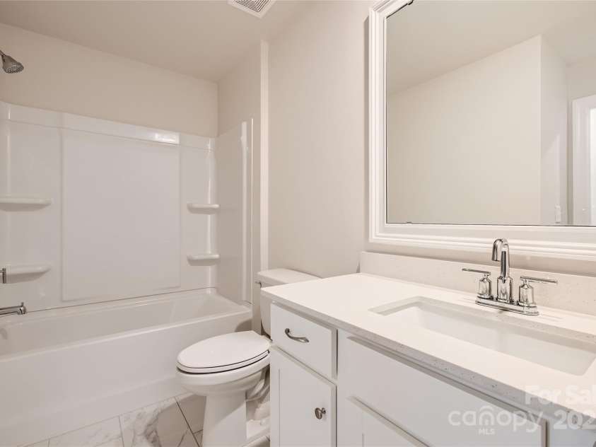 7005 New Town Road, Waxhaw, NC 28173.  MLS# CAR4242129, YatesRealty ID 21909. 