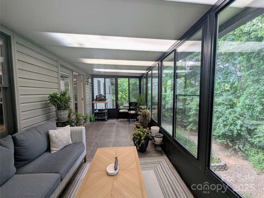 2 Pleasant Hill Drive, Franklin, NC 28734.  MLS# CAR4287467, YatesRealty ID 2191. 