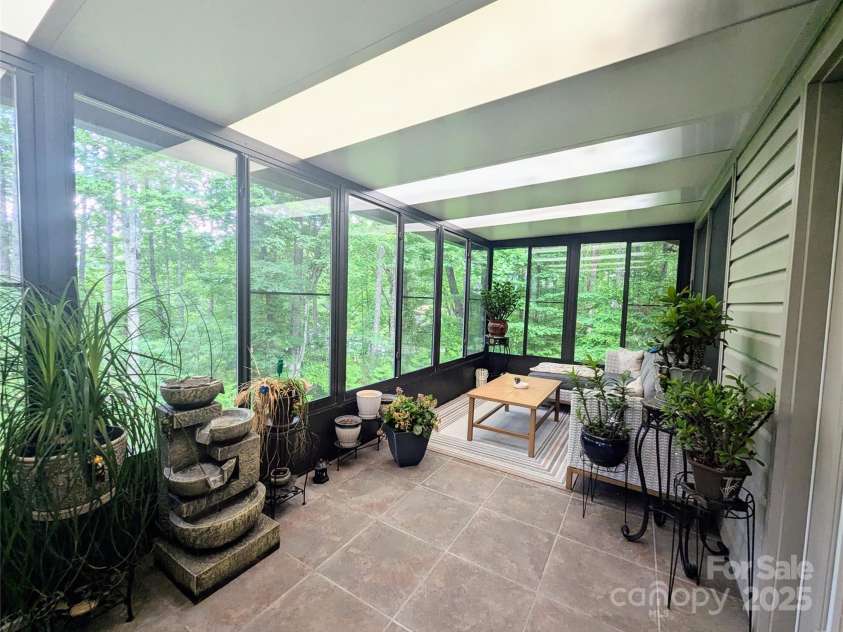 2 Pleasant Hill Drive, Franklin, NC 28734.  MLS# CAR4287467, YatesRealty ID 2191. 