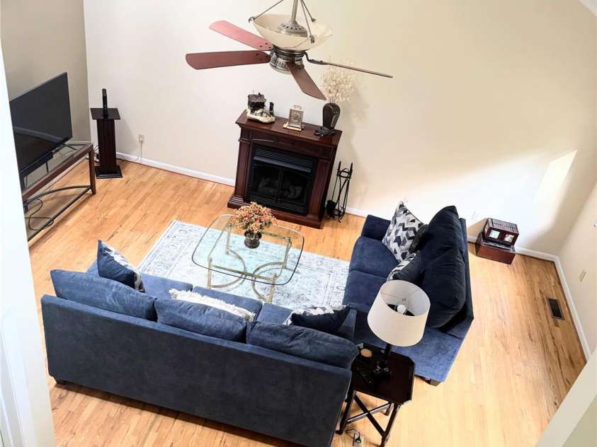 2 Pleasant Hill Drive, Franklin, NC 28734.  MLS# CAR4287467, YatesRealty ID 2191. 