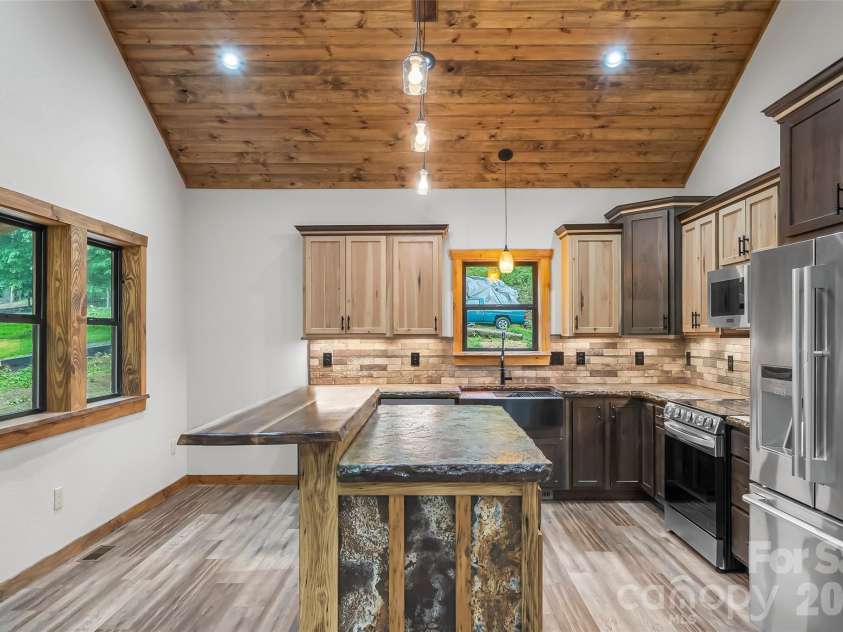 1737 Newfound Road, Leicester, NC 28748.  MLS# CAR4378816, YatesRealty ID 21912. 