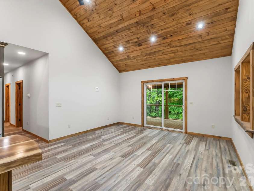 1737 Newfound Road, Leicester, NC 28748.  MLS# CAR4378816, YatesRealty ID 21912. 