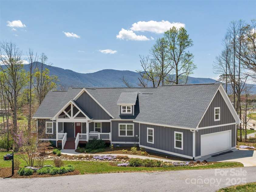 116 Whispering Wind Drive, Black Mountain, NC 28711.  MLS# CAR4245710, YatesRealty ID 21914. 