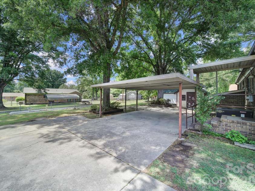 804 Finley Court, Rock Hill, SC 29730.  MLS# CAR4377635, YatesRealty ID 21914. 