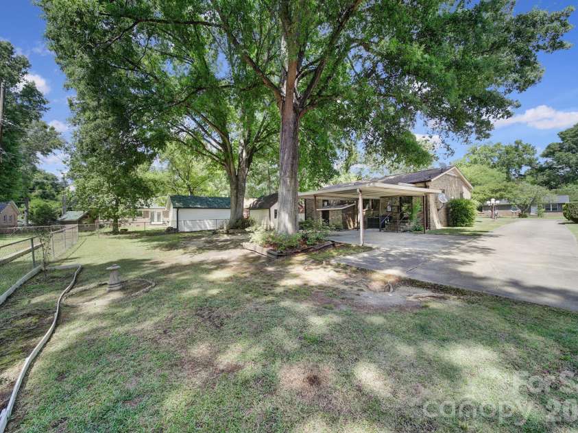 804 Finley Court, Rock Hill, SC 29730.  MLS# CAR4377635, YatesRealty ID 21914. 
