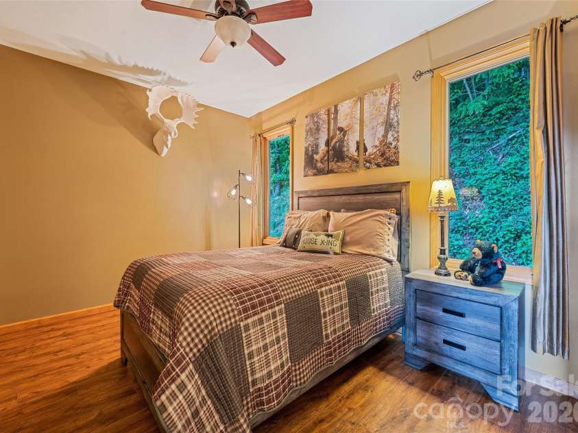 72 Tadpole Lane, Waynesville, NC 28785.  MLS# CAR4372726, YatesRealty ID 21915. 