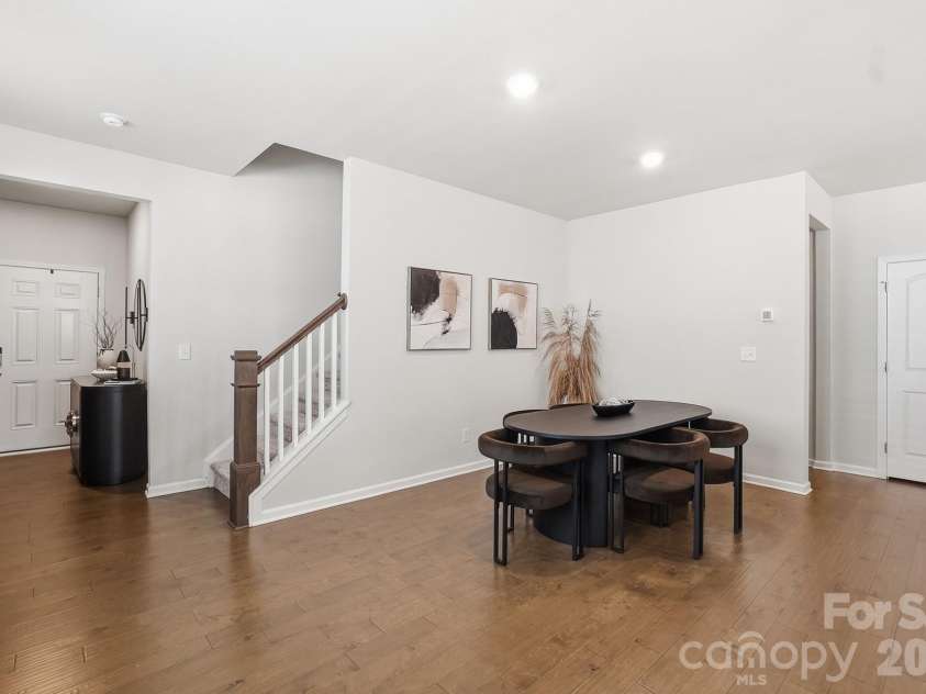 3039 Glenn Hope Way, Matthews, NC 28104.  MLS# CAR4360312, YatesRealty ID 21917. 