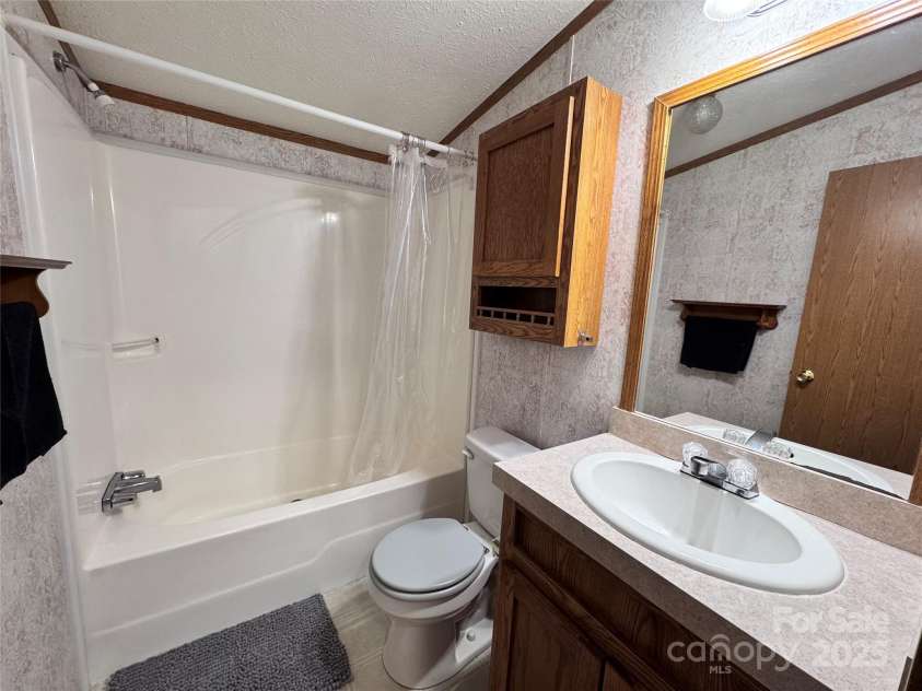 39 Hill and Dale Road, Leicester, NC 28748.  MLS# CAR4269254, YatesRealty ID 21918. 