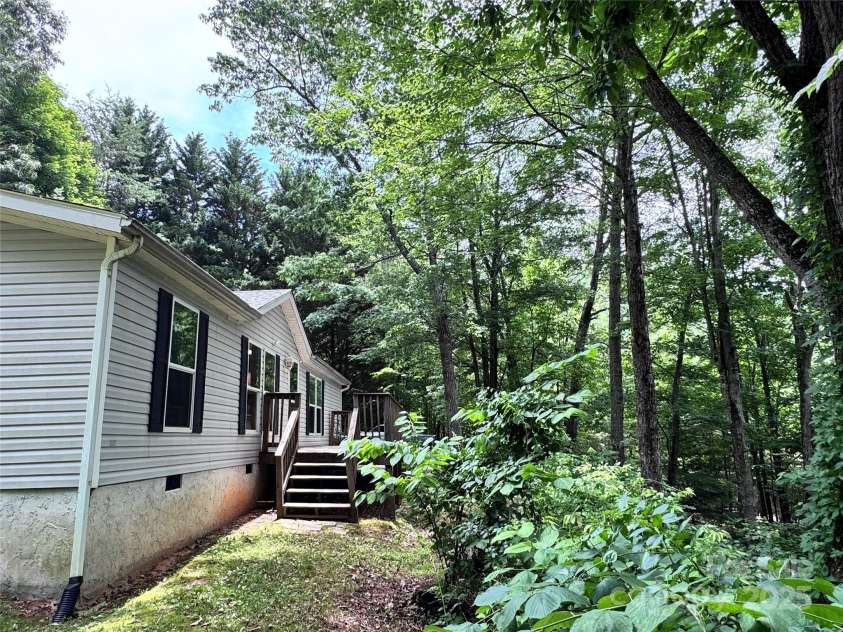 39 Hill and Dale Road, Leicester, NC 28748.  MLS# CAR4269254, YatesRealty ID 21918. 