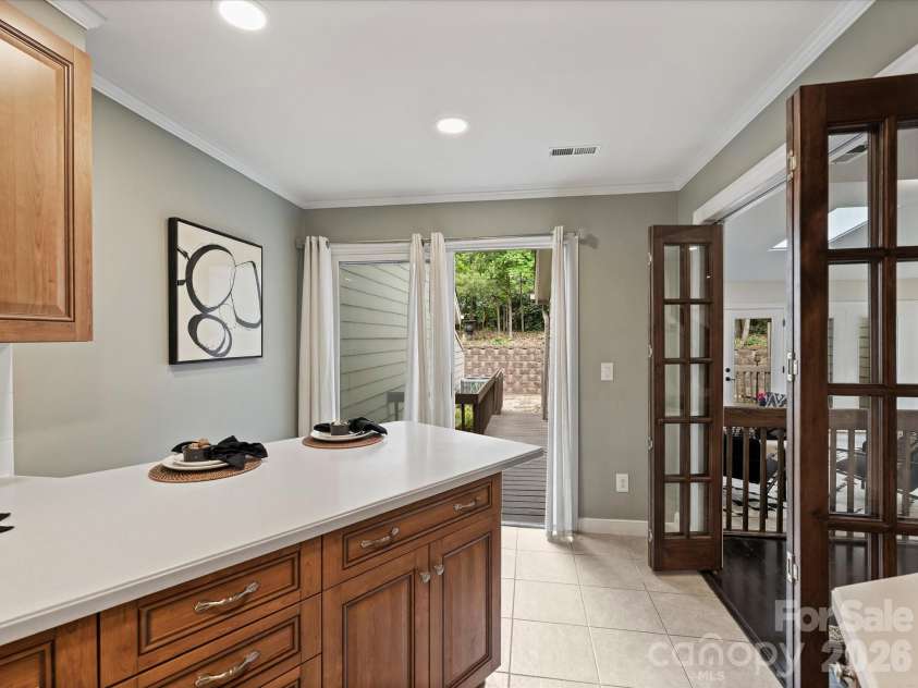 6434 Brandonwood Court, Charlotte, NC 28226.  MLS# CAR4380490, YatesRealty ID 21919. 